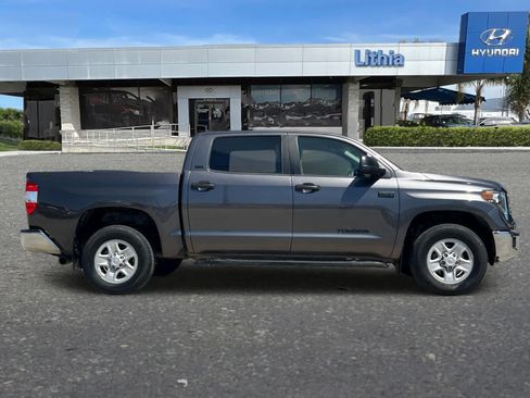 Used 2020 Toyota Tundra SR5 AWD/4WD image 9