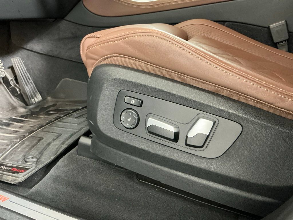 Certified 2024 BMW X5 xDrive40i w/ Premium Package AWD/4WD image 20