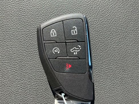 Used 2025 Chevrolet Silverado 2500 LT image 29