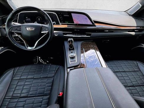 Used 2023 Cadillac Escalade Sport Platinum AWD/4WD image 16