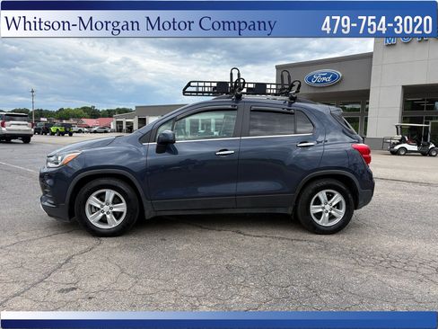 Used 2018 Chevrolet Trax LT w/ LT Convenience Package FWD image 8