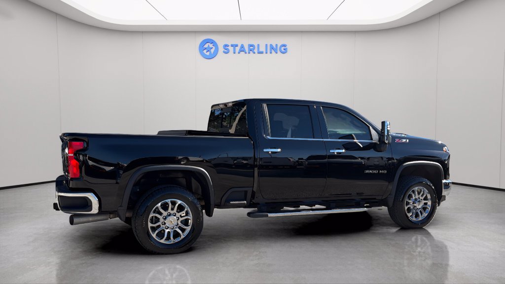 Used 2025 Chevrolet Silverado 3500 LTZ w/ LTZ Plus Package AWD/4WD image 10