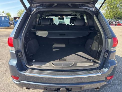Used 2020 Jeep Grand Cherokee Overland AWD/4WD image 4