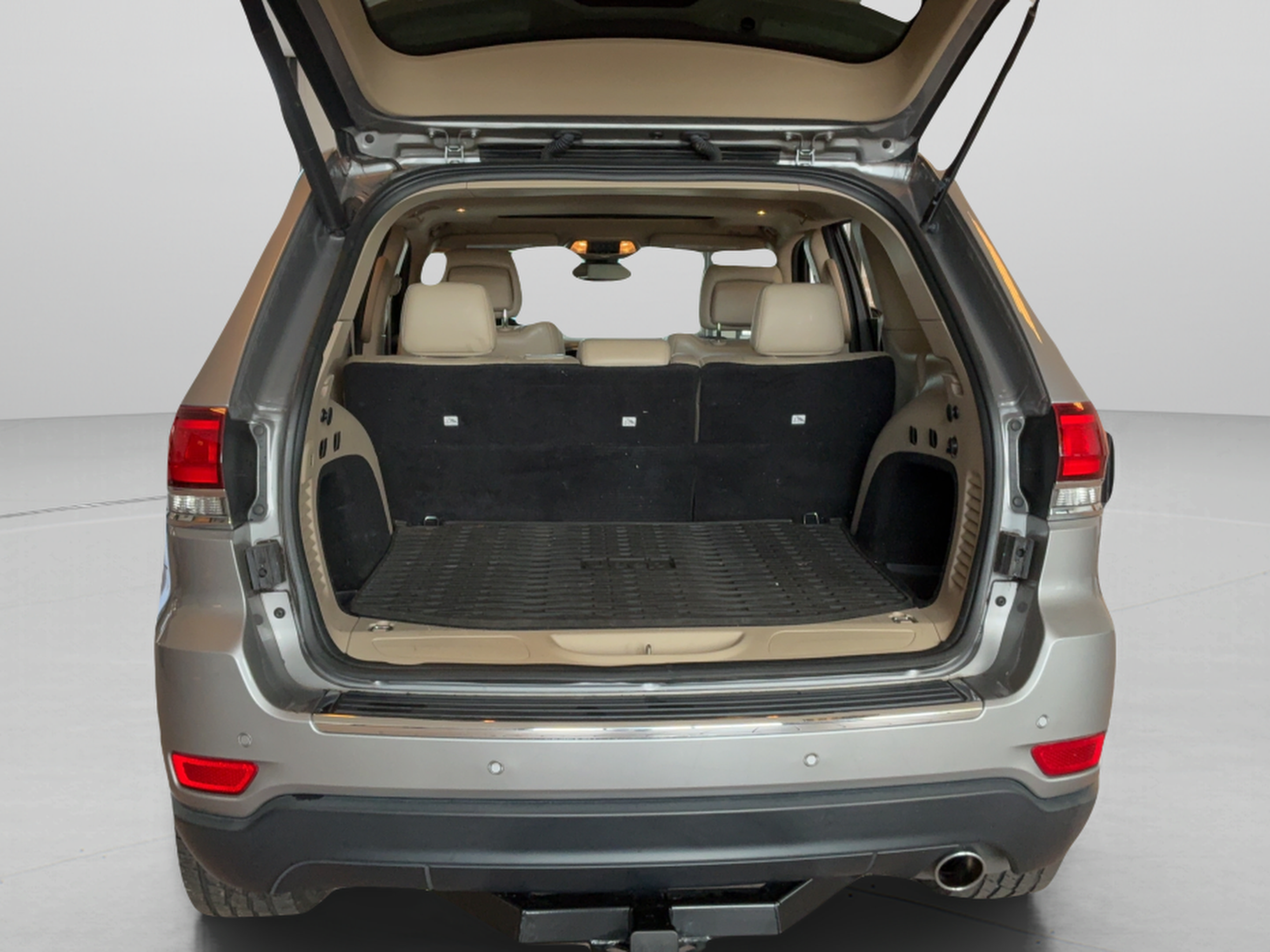 Used 2020 Jeep Grand Cherokee Limited RWD image 34
