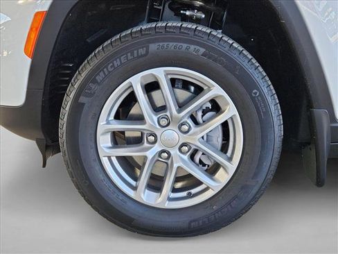New 2025 Jeep Grand Cherokee Laredo X image 10