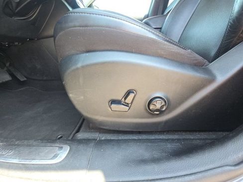 Used 2020 Jeep Cherokee Limited AWD/4WD image 23