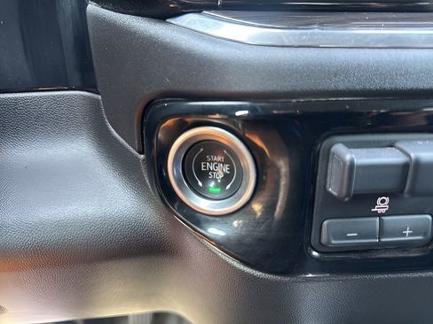 Used 2023 Chevrolet Silverado 1500 LTZ image 22