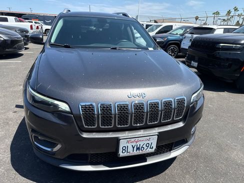 Used 2019 Jeep Cherokee Limited FWD image 6