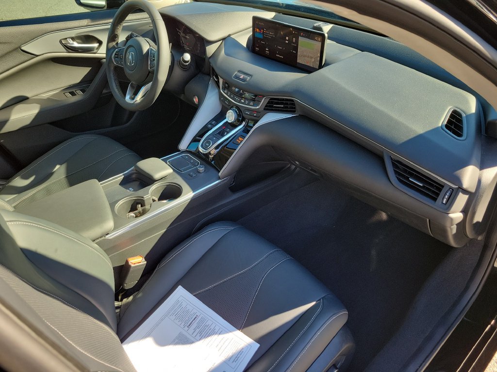 Certified 2024 Acura TLX w/ Technology Package FWD image 4
