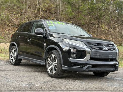 Used 2020 Mitsubishi Outlander Sport ES image 2
