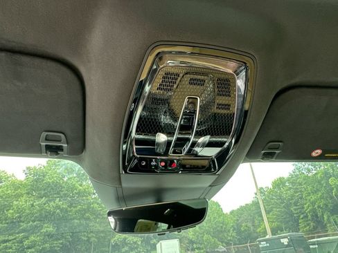 Used 2025 Cadillac Escalade IQ Luxury 2 AWD/4WD image 19