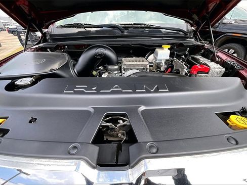 Used 2019 RAM 1500 Laramie image 9