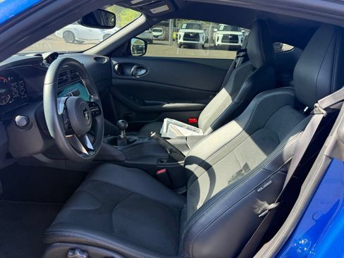 Certified 2025 Nissan Z Performance w/ Floor Mat Package RWD image 10