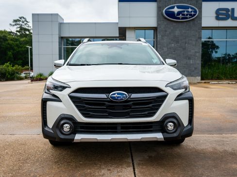 Used 2024 Subaru Outback Touring AWD/4WD image 12