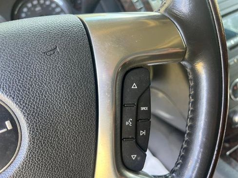 Used 2007 GMC Yukon Denali image 13