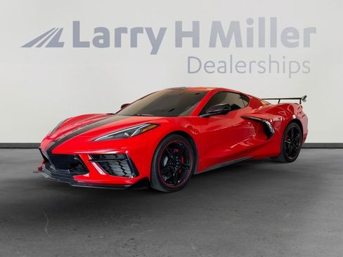 Used 2021 Chevrolet Corvette Stingray Preferred Cpe w/ 2LT RWD image 1