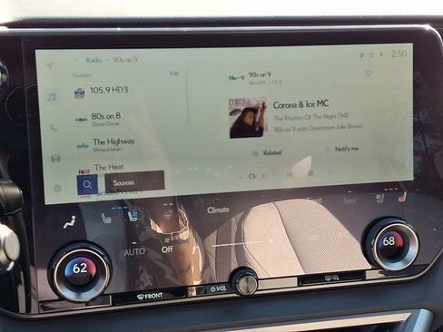 Used 2023 Lexus RX 350 Premium image 23