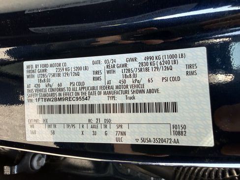 Used 2024 Ford F250 Lariat w/ Lariat Ultimate Package AWD/4WD image 17
