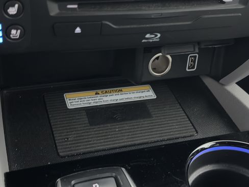 Used 2019 Honda Pilot Elite image 18