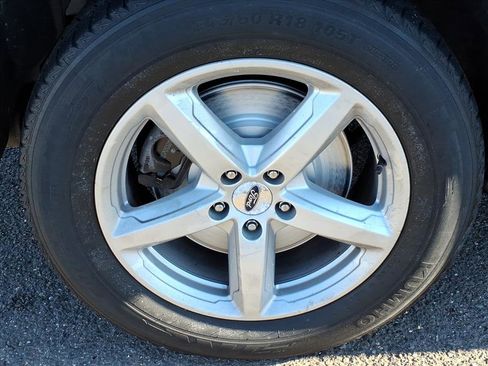 Certified 2017 Ford Explorer XLT w/ Equipment Group 202A image 8