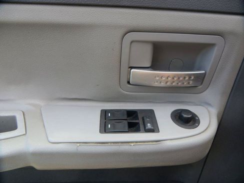 Used 2006 Dodge Dakota Laramie RWD image 19