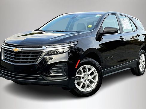 Certified 2024 Chevrolet Equinox LS image 3