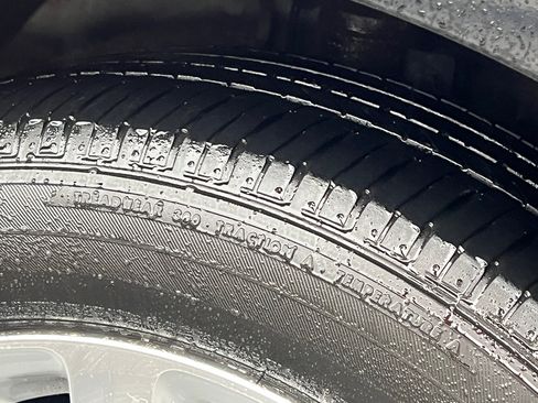 Used 2012 Toyota Sienna LE image 43