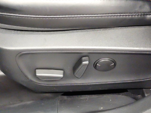 Used 2025 Ford Escape ST-Line FWD image 15