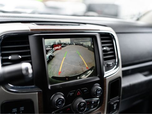 Used 2016 RAM 3500 Laramie w/ Convenience Group image 17