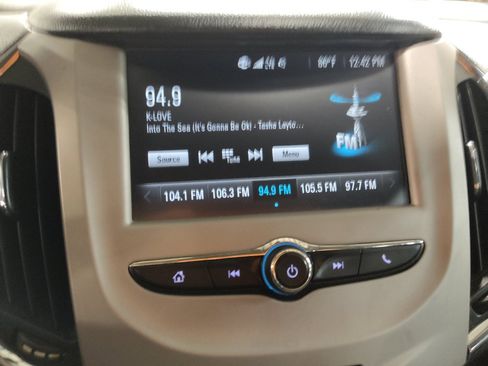 Used 2017 Chevrolet Cruze LS FWD image 25