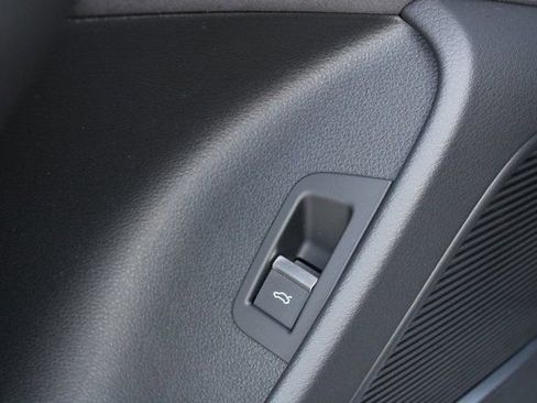 New 2026 Audi SQ8 Prestige image 9