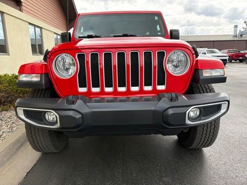 Used 2020 Jeep Wrangler Unlimited Sahara w/ Cold Weather Group AWD/4WD image 10