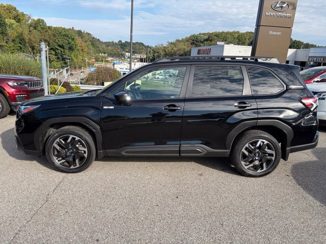 Used 2025 Subaru Forester Limited AWD/4WD image 2