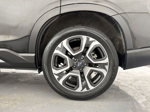 Used 2023 Subaru Ascent Limited AWD/4WD image 6