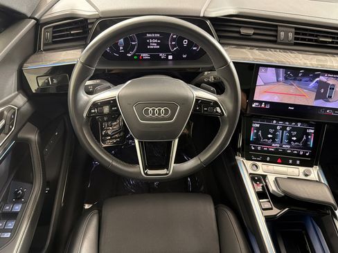 Used 2023 Audi e-tron Prestige w/ Prestige Package AWD/4WD image 13