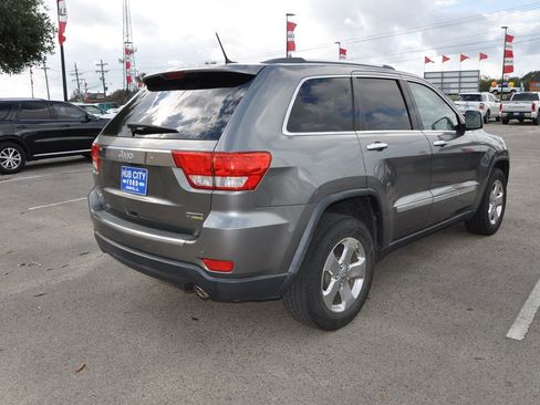 Used 2013 Jeep Grand Cherokee Limited image 5