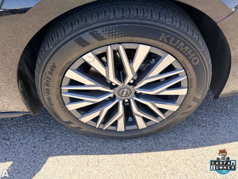 Used 2025 Nissan Altima 2.5 SV FWD image 10