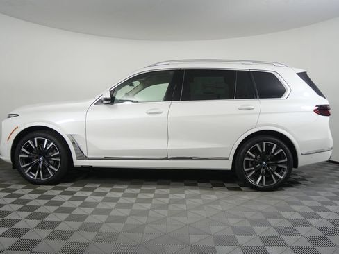 New 2027 BMW X7 xDrive40i AWD/4WD image 6
