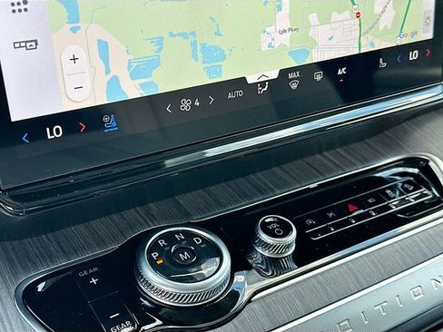 New 2026 Ford Expedition Platinum AWD/4WD image 11