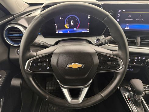 Used 2024 Chevrolet Trax LT w/ Driver Confidence Package image 16