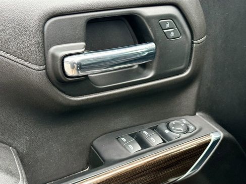 Used 2022 Chevrolet Silverado 1500 LT Trail Boss w/ LT Trail Boss Premium Package image 17