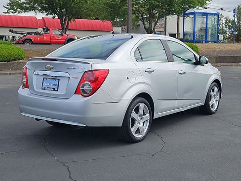 Used 2015 Chevrolet Sonic LTZ FWD image 6