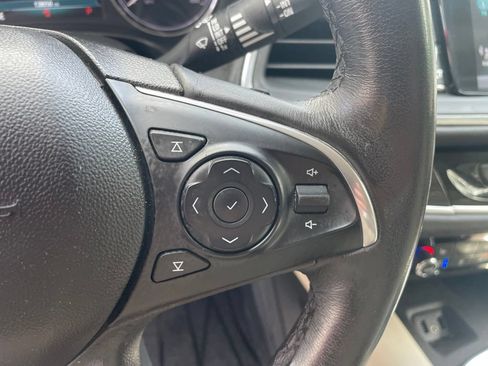 Used 2019 Buick Enclave Premium AWD/4WD image 18