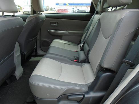Used 2015 Toyota Prius V Four FWD image 8