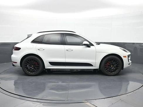 Certified 2018 Porsche Macan GTS AWD/4WD image 23