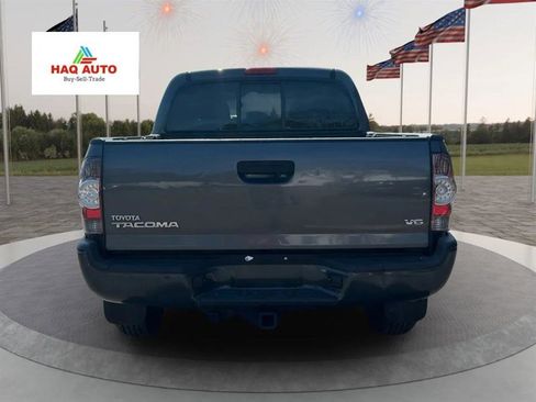 Used 2014 Toyota Tacoma 4x4 Double Cab w/ TRD Sport Package image 6