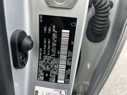 Used 2024 Toyota 4Runner TRD Off-Road image 36