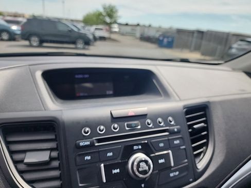 Used 2016 Honda CR-V LX image 16