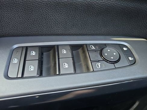 New 2026 Nissan Pathfinder SV image 30