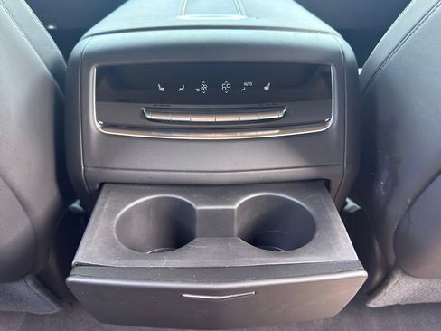 Used 2026 Cadillac Escalade ESV V w/ LPO, ONYX Package AWD/4WD image 39